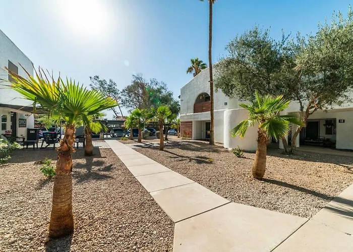 Holiday home 88 3bd 2b Modern Comfort Heated Pool