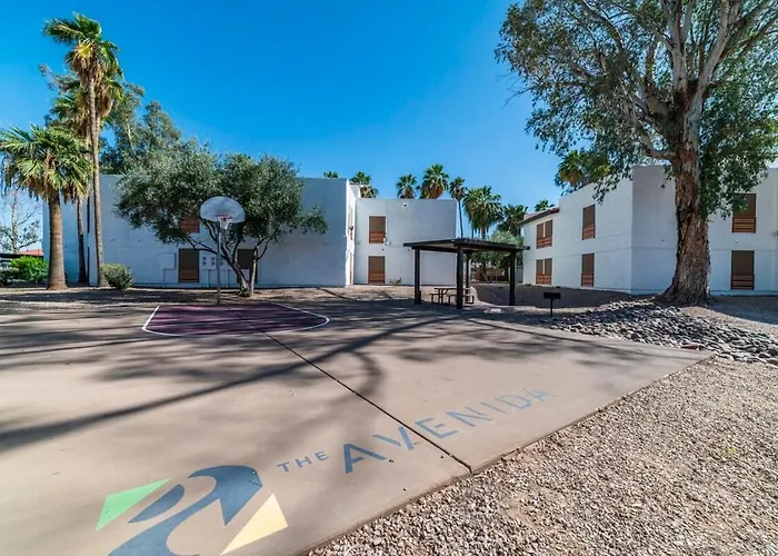 Holiday home 88 3bd 2b Modern Comfort Heated Pool